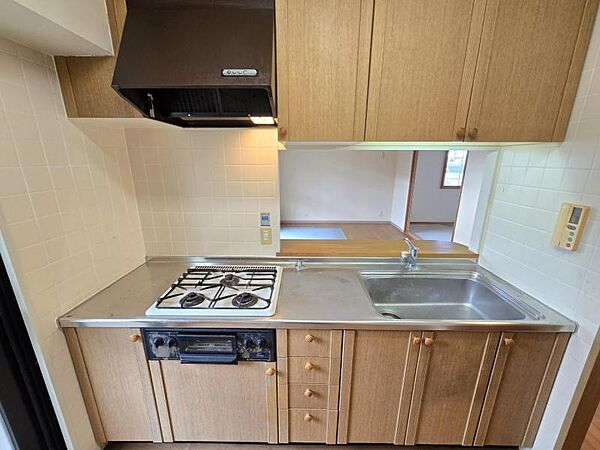 豊富な収納力で調理器具もしっかり片付きます！