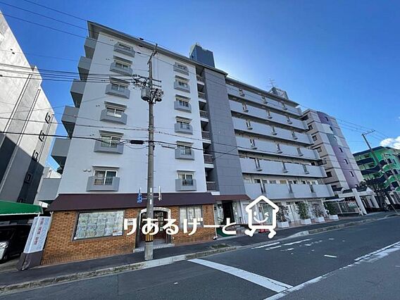 駅歩7分で便利...