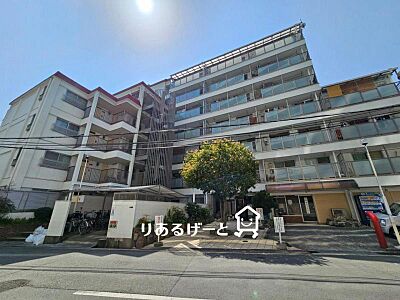 外観：3ＷＡＹアクセス！商業施設も充実の好立地！！