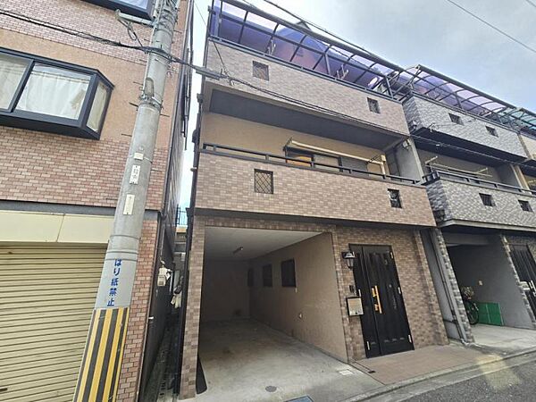 買物施設充実の好立地！