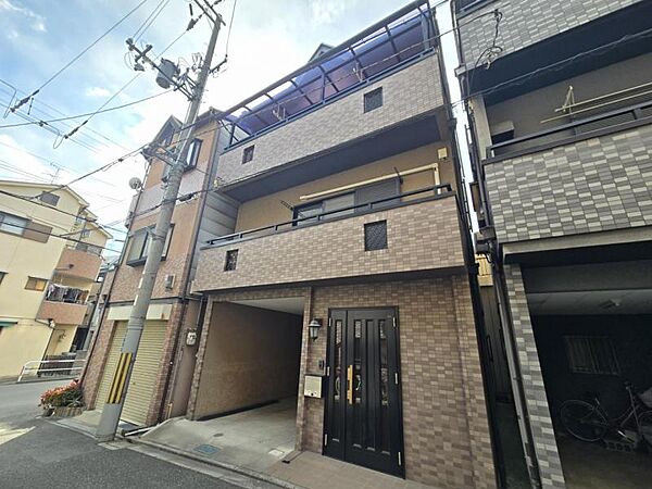 子育て家族に嬉しい教育施設が近い立地です