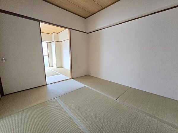 お部屋通しをつなげて使える和室。自由に間取りが楽しめます☆