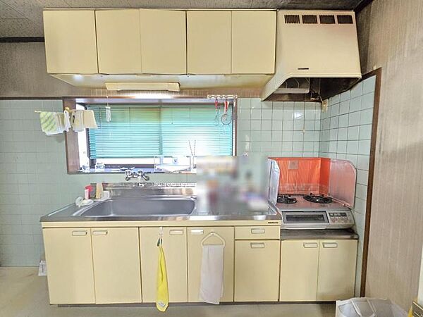 豊富な収納力で調理器具もしっかり片付きます！