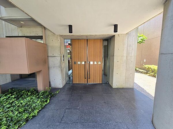 エントランスは、いつも綺麗にされてます！