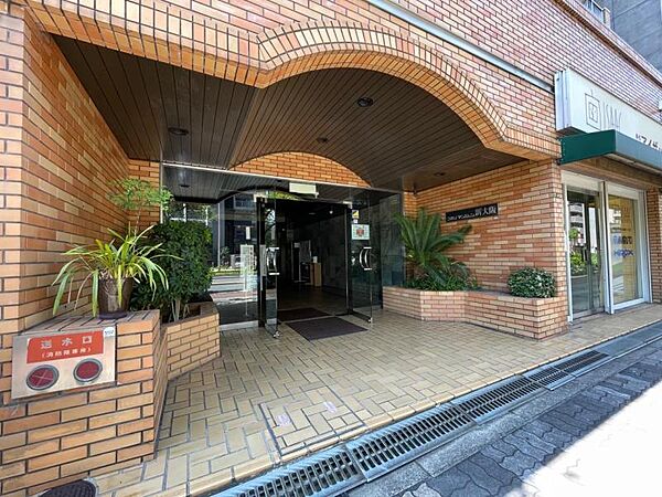 すっきりとしたエントランスが毎日お出迎えしてくれます。