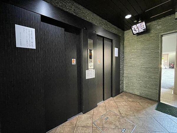 防犯カメラ付のエレベーターは安心ですね！