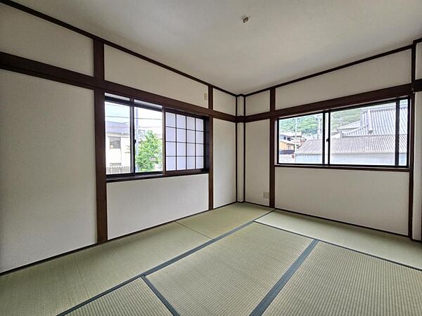 和室：まったりごろごろ、ゆったりと過ごすことのできる和の空間が嬉しいですね！