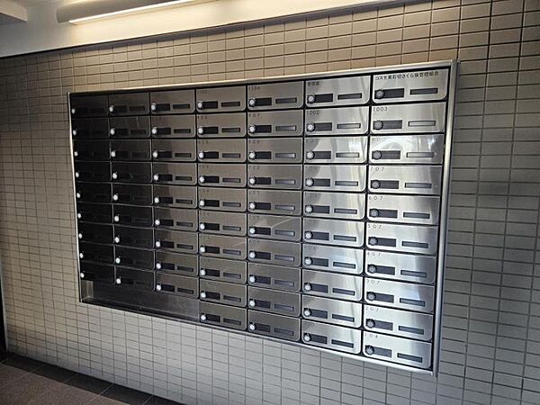 集合ポストがあるので、防犯対策・営業訪問対策もできますね！