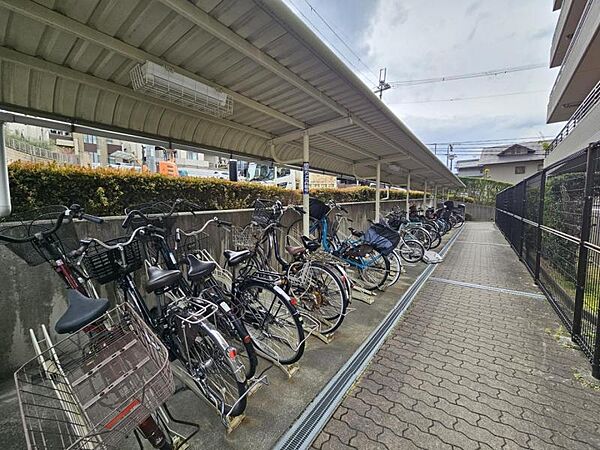自転車置き場：管理が行き届いています。