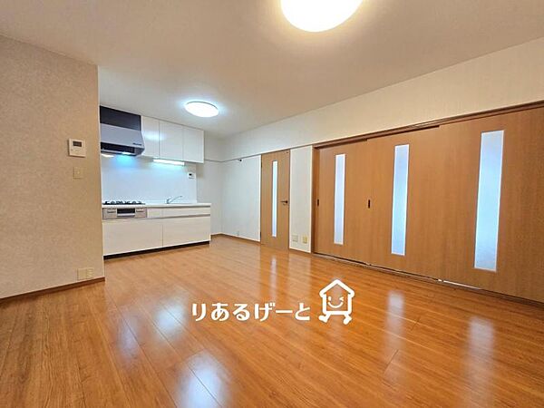 ＬＤＫ11帖：家族団らんのひと時をお過ごしください!