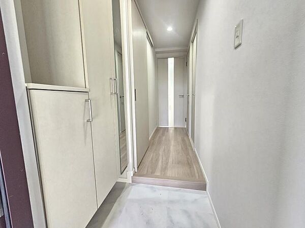 シューズボックス付きでスムーズに準備ができる玄関です！