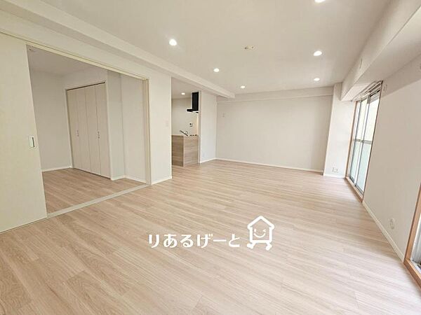 ＬＤＫ16．5帖：リフォーム済みでとても綺麗に仕上がっていますよ