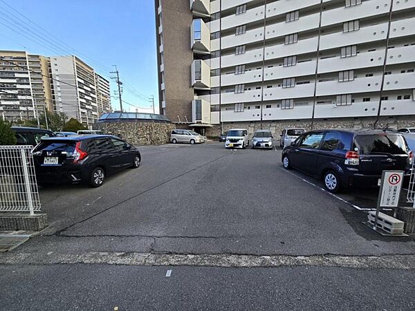 駐車場を拡大表示