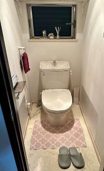 トイレが2ヶ所にあるので複数人でも快適に暮らせます