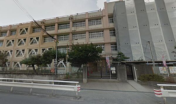 長瀬中学校