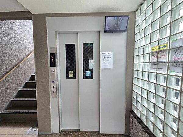 防犯カメラ付のエレベーターは安心ですね！
