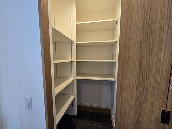 シューズインクローゼット！大切な靴をしっかりと収納できます！