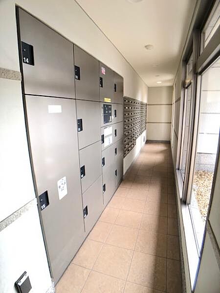 留守の間でも荷物が受け取れる便利な宅配ボックス！