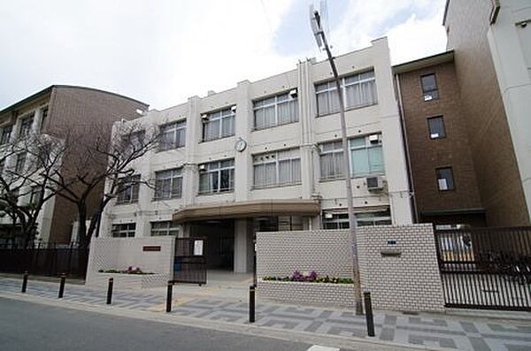 旭陽中学校