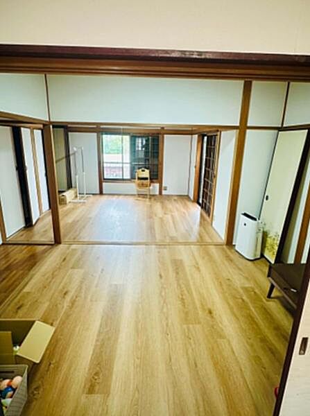 ベッドやデスクなど、お好きなインテリアを揃え、お好みのお部屋づくりをお楽しみください！