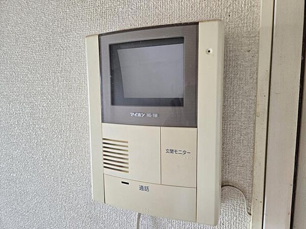 モニターで来客者を確認できるので、安心です！