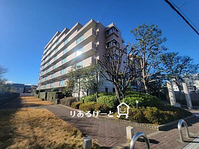 外観:女性やお子様にも安心のオートロック付マンションです。 外観:女性やお子様にも安心のオートロック付マンションです。