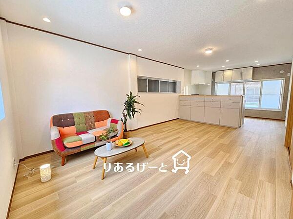 ＬＤＫ16．5帖：明るいリビングは心地良い空間♪