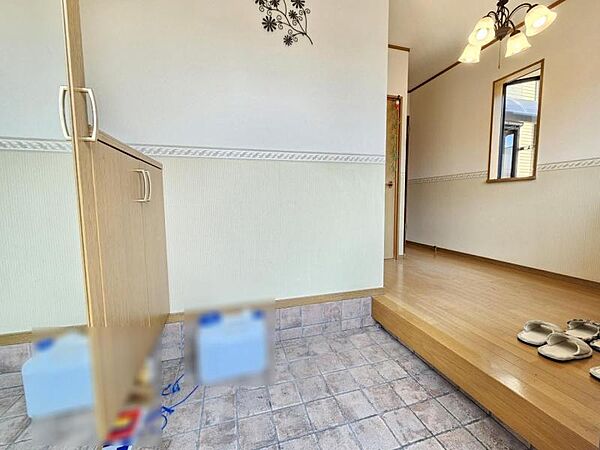 広めの玄関はお家の顔です☆