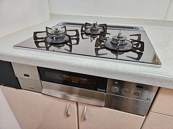 3口コンロでお料理の幅が広がりますね！