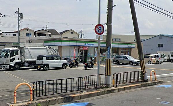 ファミリーマート 摂津新在家一丁目店