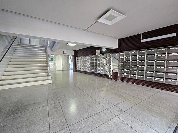 チラシなどのゴミはまったく落ちておらず、管理の良さがうかがえますね！