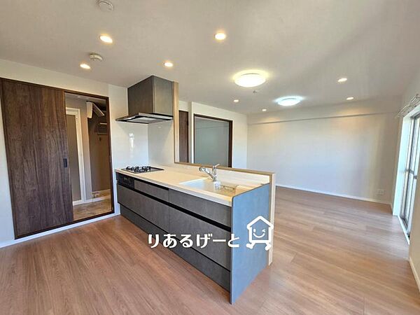 ＬＤＫ13．9帖：家族の笑顔が集まる暖かい空間☆