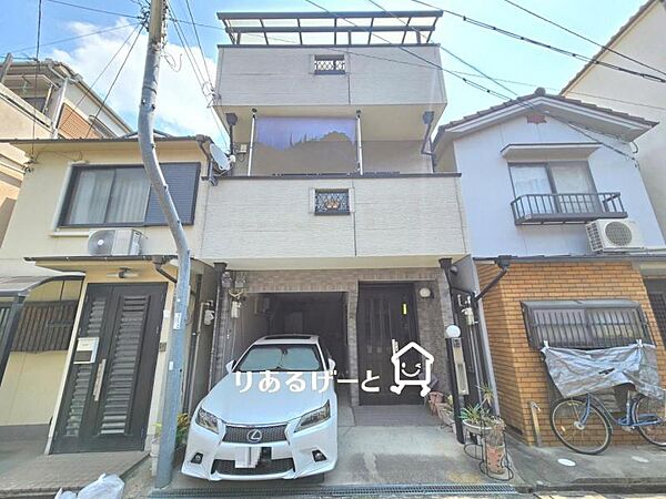 お部屋数豊富なお家！もう一部屋欲しかったなんて感じることもなさそうですね！