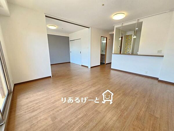 ＬＤＫ：清潔感があり、明るく落ち着いた雰囲気の室内空間！