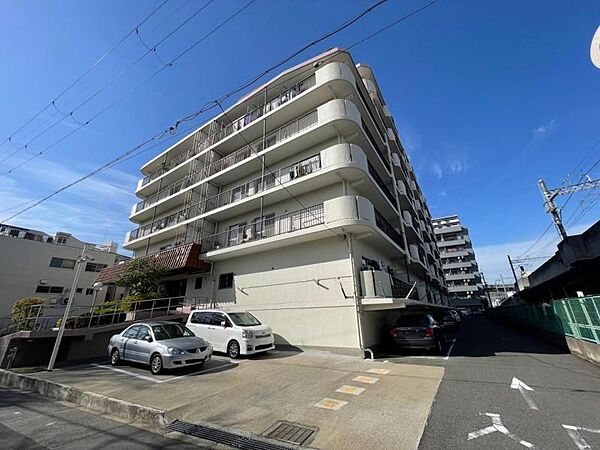 99世帯が集う大規模マンション
