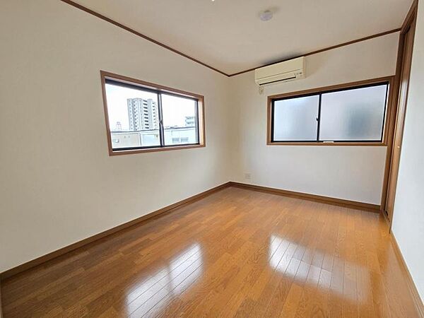 洋室：爽やかな風を感じて起きる朝は快適生活の始まり！