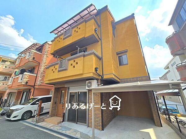 外観：327002854204