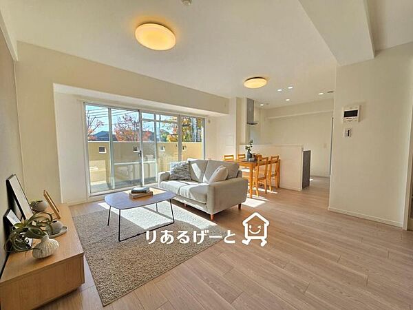 ＬＤＫ18．4帖：明るくて広々しています！家族の会話が弾みます