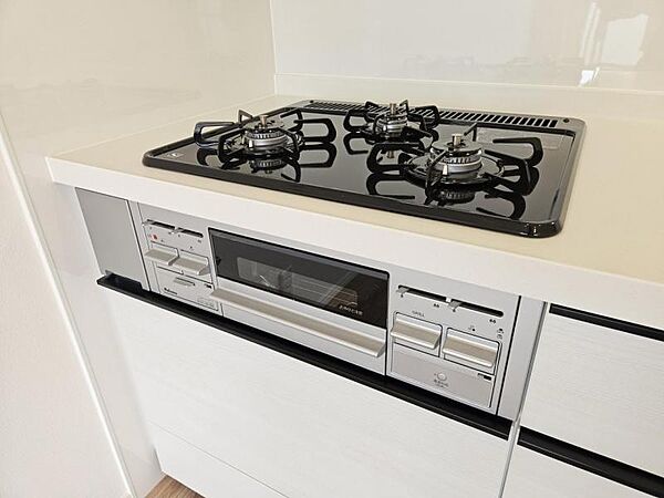3口コンロでお料理の幅が広がりますね！