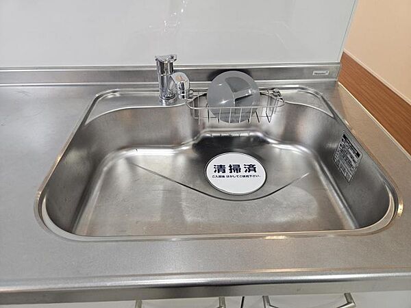 綺麗なシンクはお皿洗いも楽しくなります