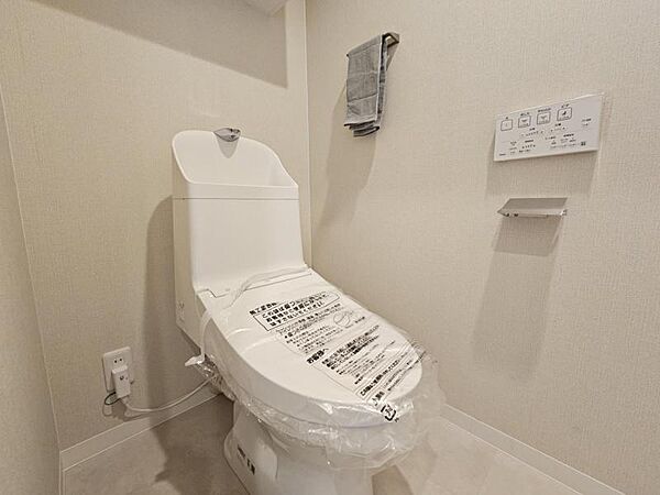 季節を問わず年間を通じて快適にお使い頂ける温水洗浄便座付トイレ！！