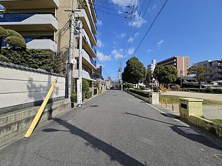 周辺は、自転車でも移動がしやすい平坦地です!