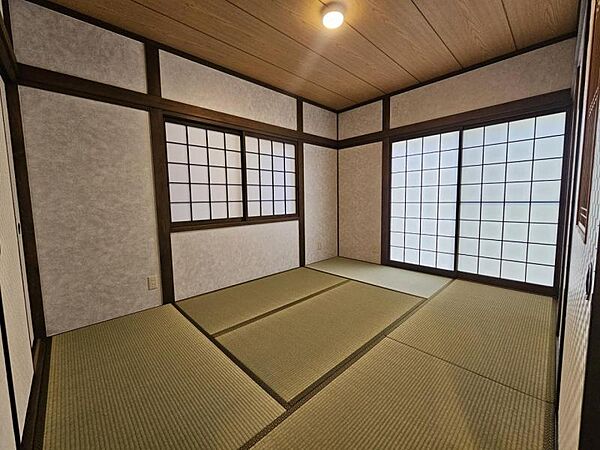 和室6帖：広めの和室は多用途に使えそうです！