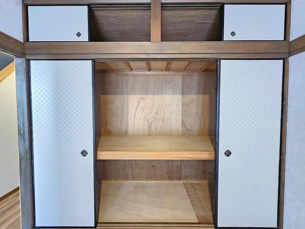 和室6帖：大型の押入れはお母さまにとってうれしいポイント