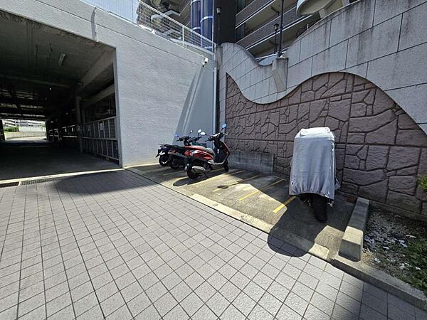 バイク置場も完備