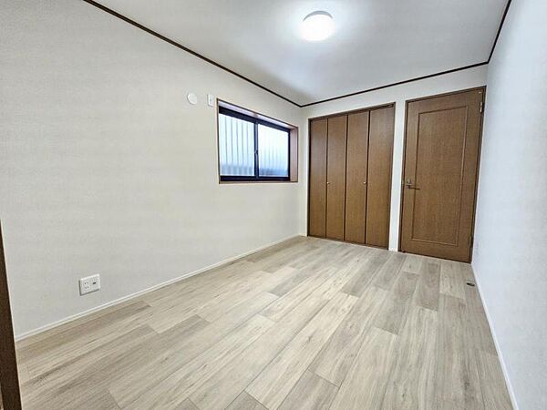 洋室6帖：落ち着いたカラーで仕上げたリラックス空間です