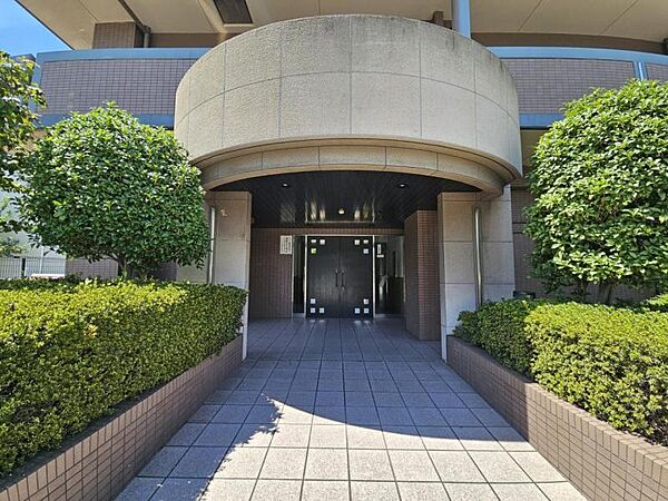 すっきりとしたエントランスが毎日お出迎えしてくれます。