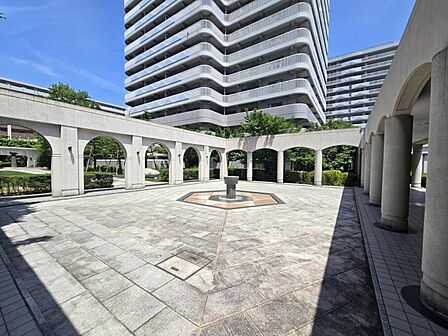 敷地が広くゆったりとした共用スペースです☆