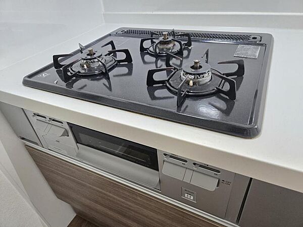 3口コンロでお料理の幅が広がりますね！