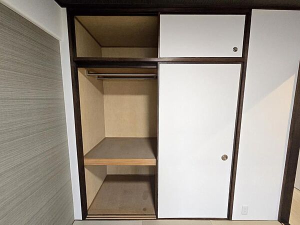 和室4．5帖：大型の押入れはお母さまにとってうれしいポイント